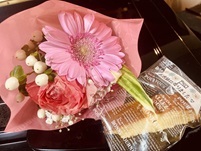 お花と米粉スイーツ